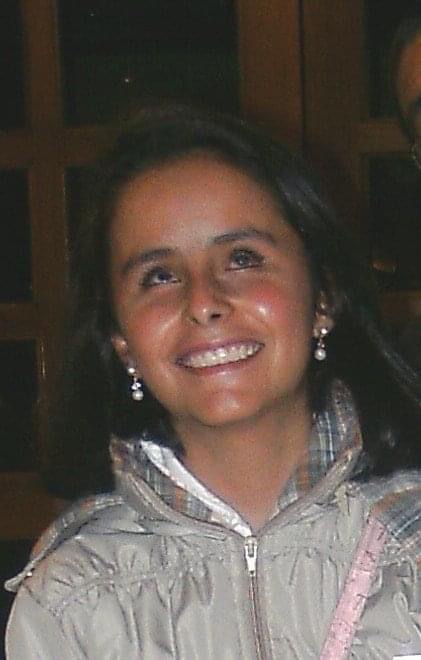 la doctora lina sonríe, imagen en primer plano