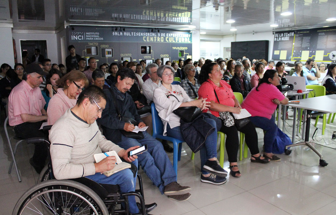 Centro Cultural del INCI con público asistente a la socialización
