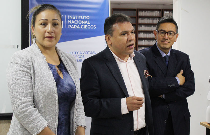 Dr Carlos parra dussan haciendo apertura a la capacitación