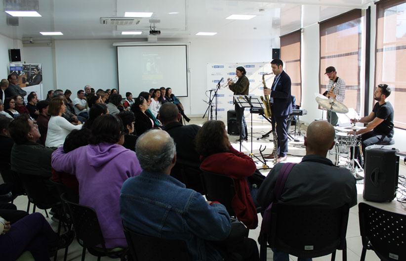 Fotografía, auditorio del INCI lleno