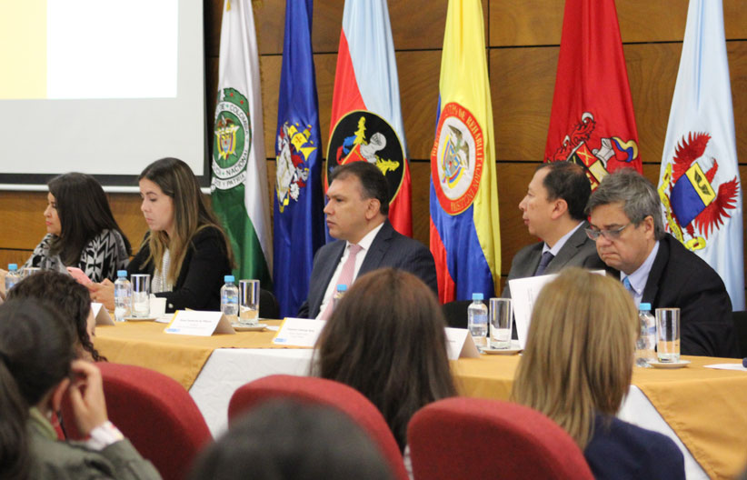 Fotografía, Carlos parra dussan, con el director de función pública