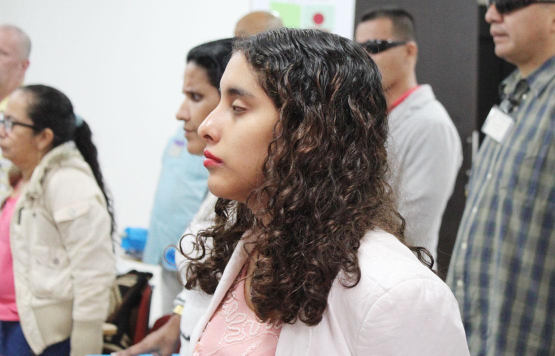 Fotografía, Grupo de personas con discapacidad visual en el INCI