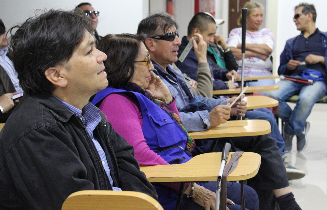 Fotografía, Personas recibiendo capacitación por parte del INCI