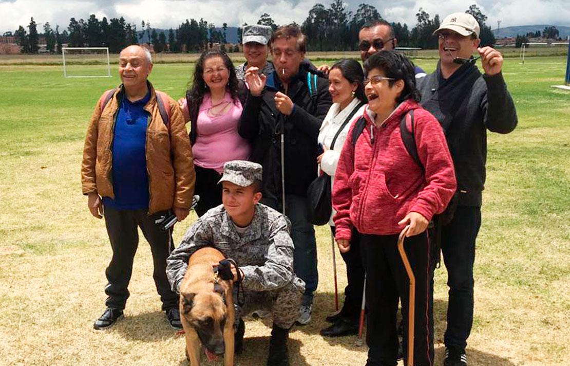 Fotografía, Personas con discapacidad reunidas