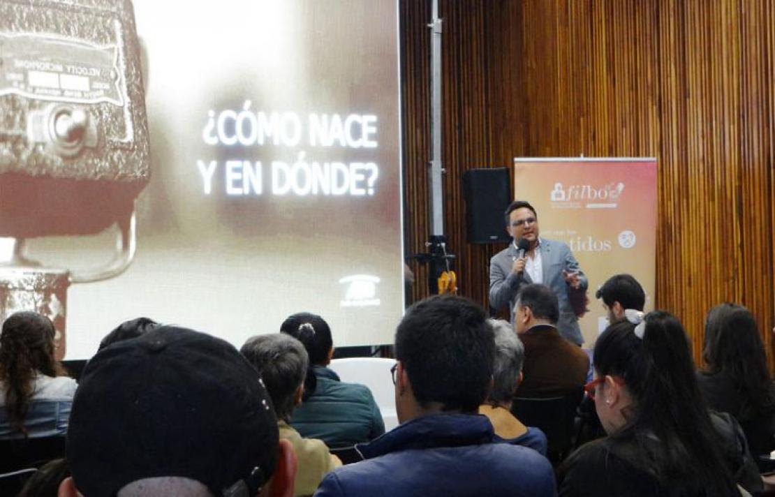 Fotografía, taller audio descripción en la filbo 