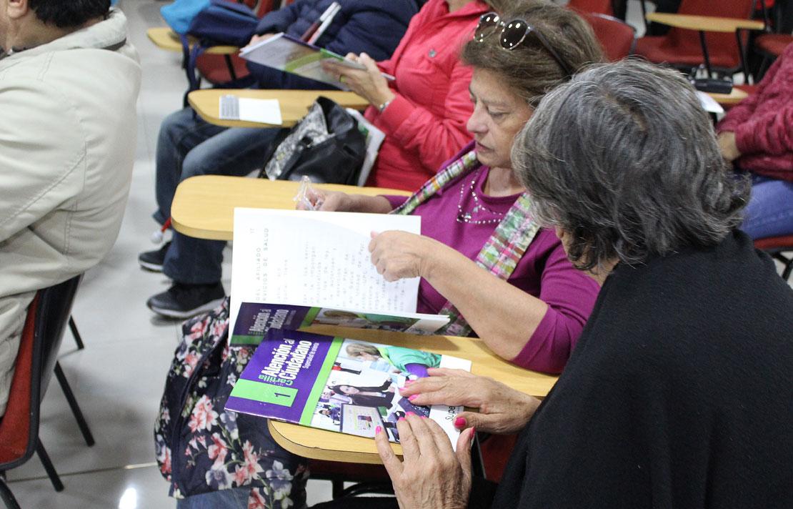 Fotografía, Asistentes al taller de braille