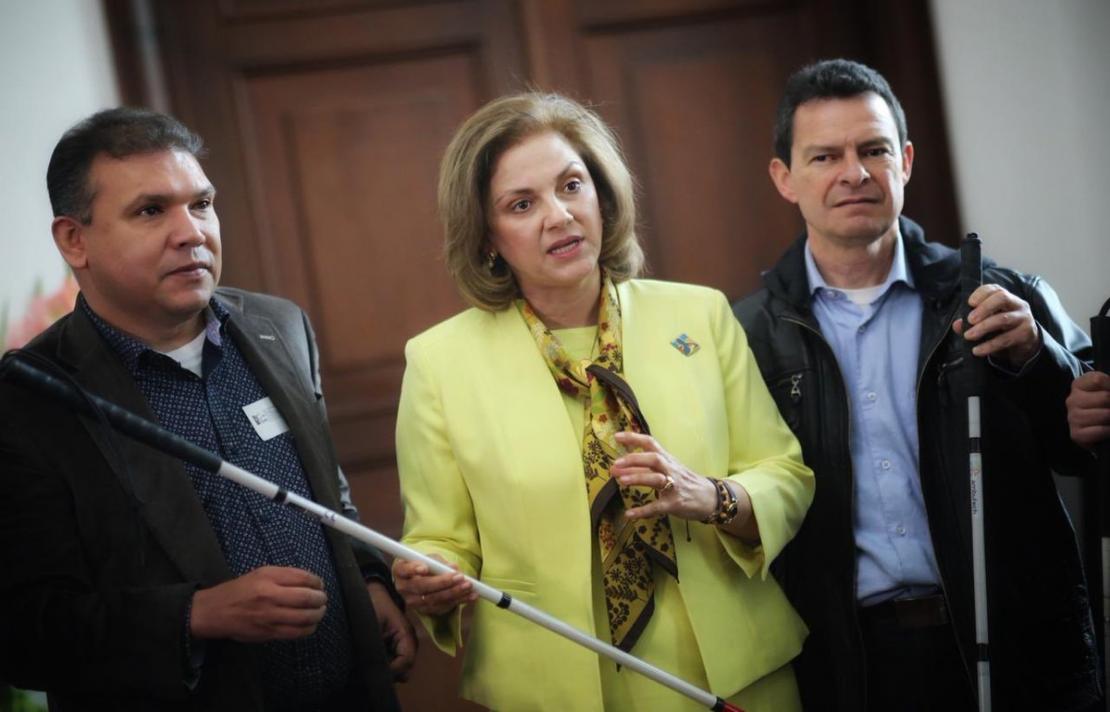 Carlos Parra Dussan, Junto a la senadora María del rosario Guerra