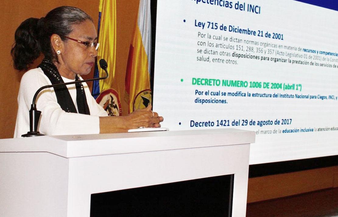 Fotografía, Martha Castro en la Charla Aulas que transforman vidas