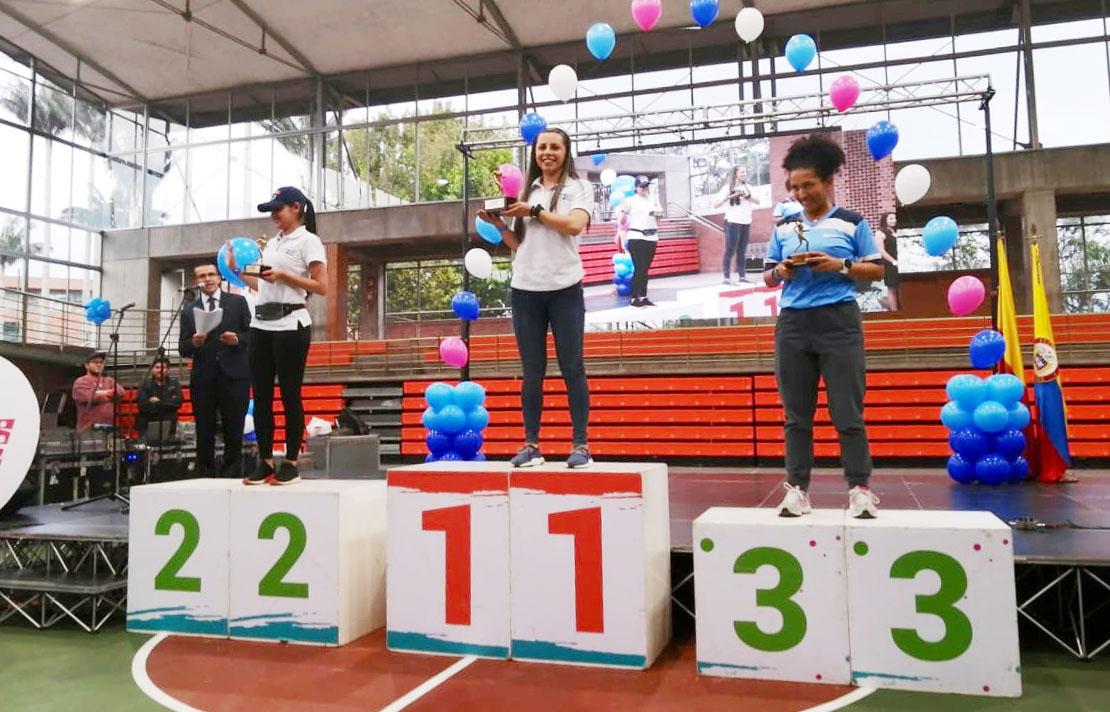 Fotografía, Podium de ganadores de los juegos por la educación
