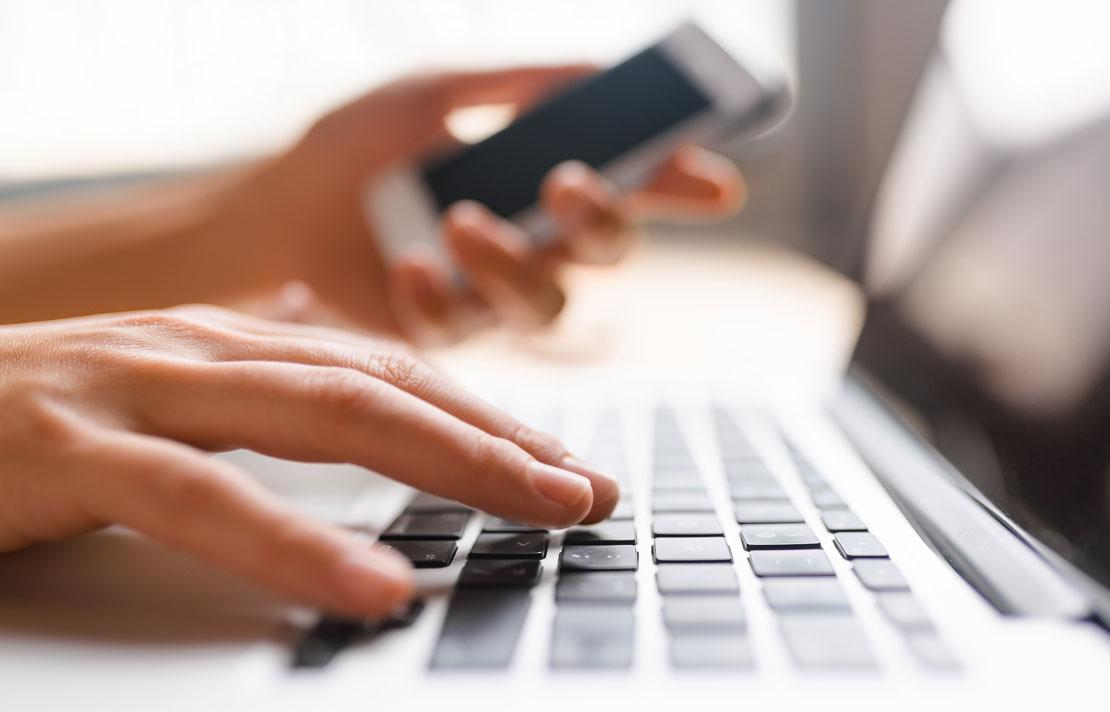 Fotografía, Persona usando un computador