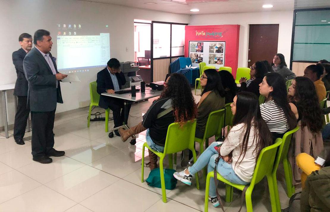 Fotografía, Carlos parra Dussan en el Centro cultural del INCI