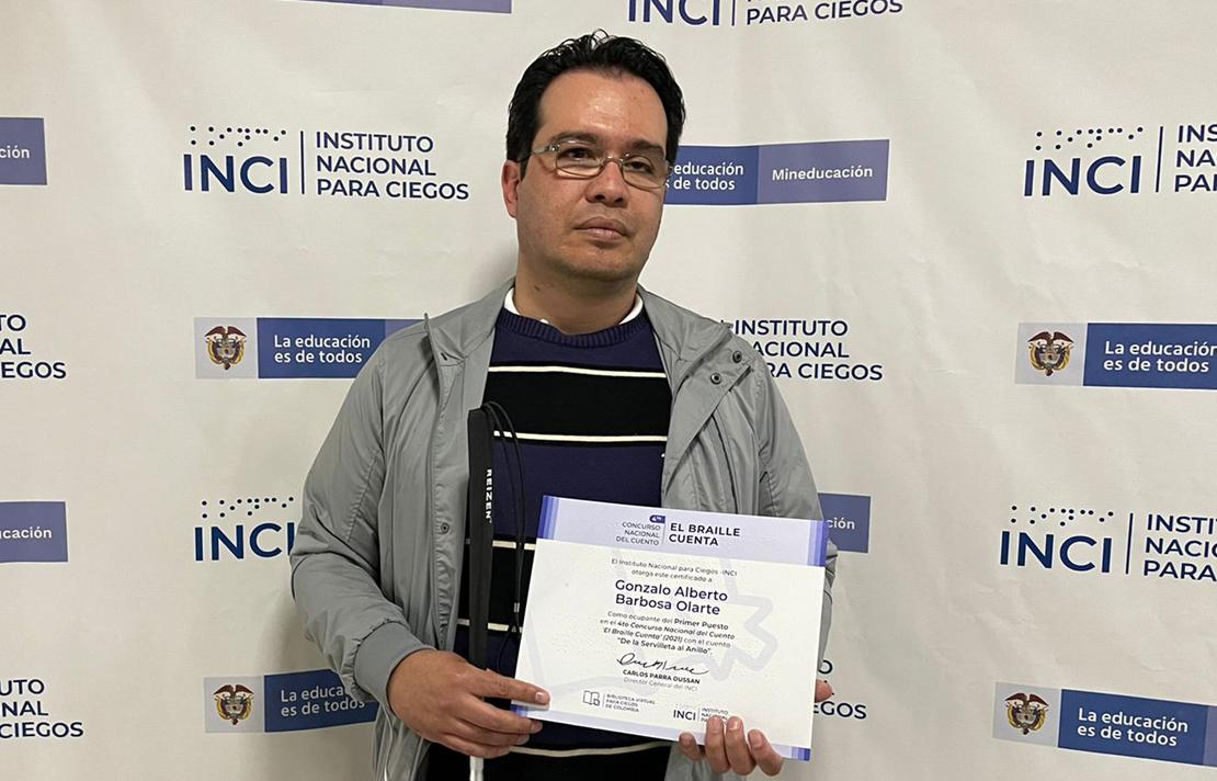 Fotografía - Gonzalo Alberto Barbosa Ganador del concurso “El braille cuenta”