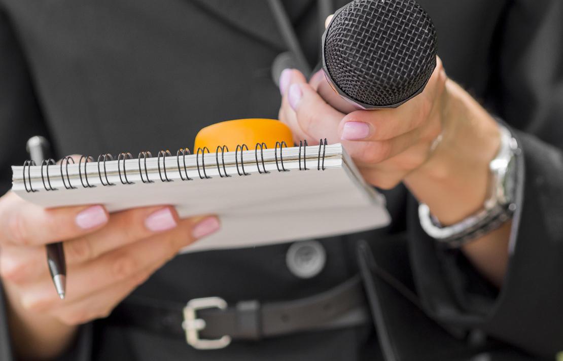 Imagen - Periodista realizando una entrevista