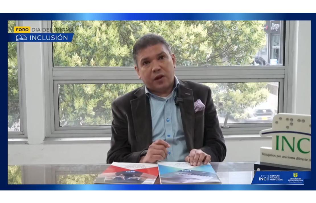 Doctor Carlos Parra Dussan en su intervención en el Foro del Día del Idioma