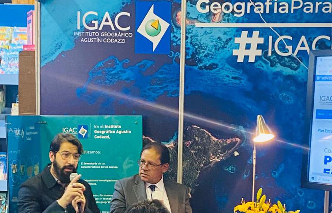 INCI – IGAC lanzan libros accesibles de geografía durante la Feria del Libro 2023