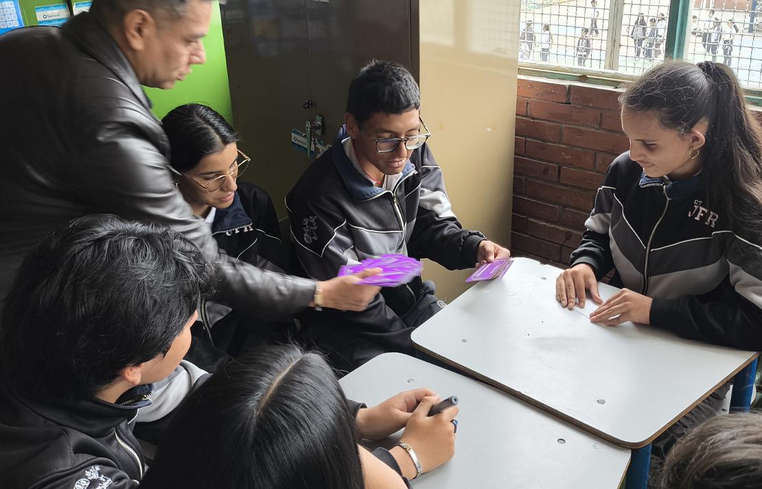 Estudiantes del Colegio Técnico José Félix Restrepo IED, que participaron en la fase de pilotaje de materiales didácticos