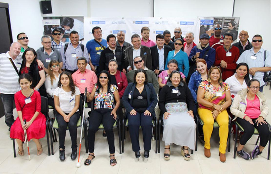 Fotografía, Integrantes de las organizaciones de personas con discapacidad visual