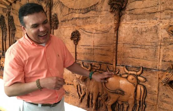Fotografía Director Carlos parra Dussan disfrutando de un encuentro con los usuarios del INCI